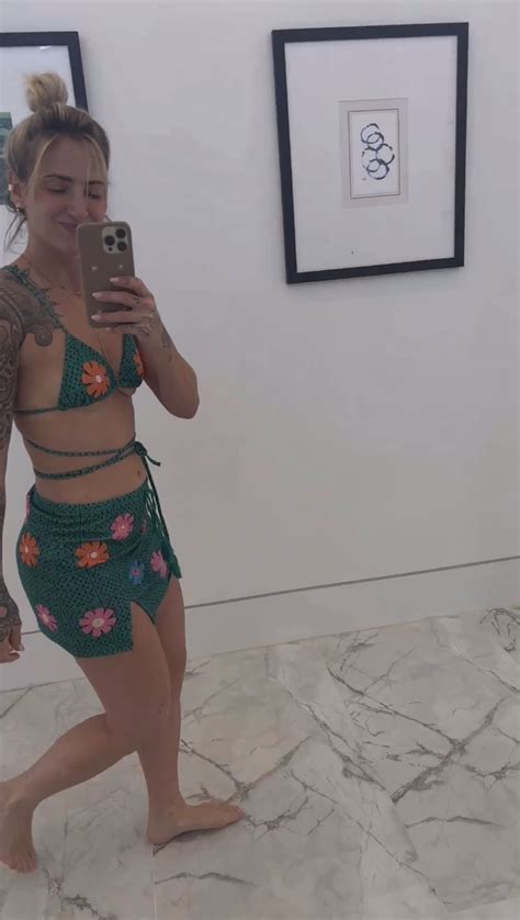 Hot Sexy Cristina Pilo Bikini Pics