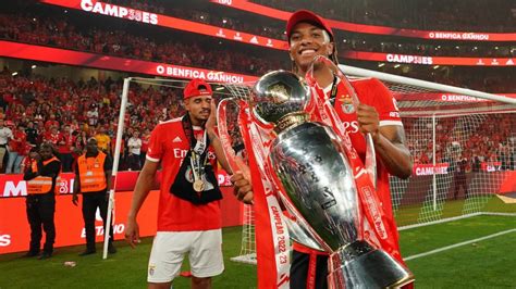 Cher Ndour Não Renova E Está De Saída Do Benfica Rbenfica