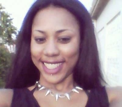 LOOK OUT FOR JAMAICAN WOMAN WHO BURNED LESBIAN LOVE WITH HOT OIL JamaicanmateyangroupiePinkwall