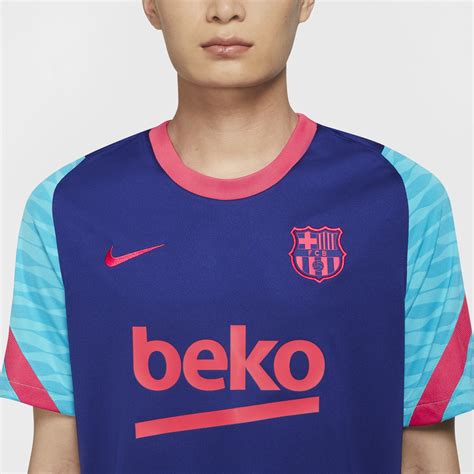 Maillot entraînement FC Barcelone bleu rouge 2020 21 sur Foot fr