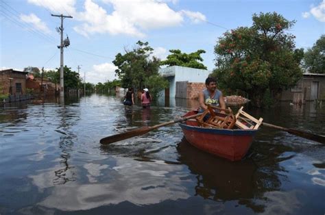 Más De 100 Mil Evacuados Por Inundaciones En Sudamérica