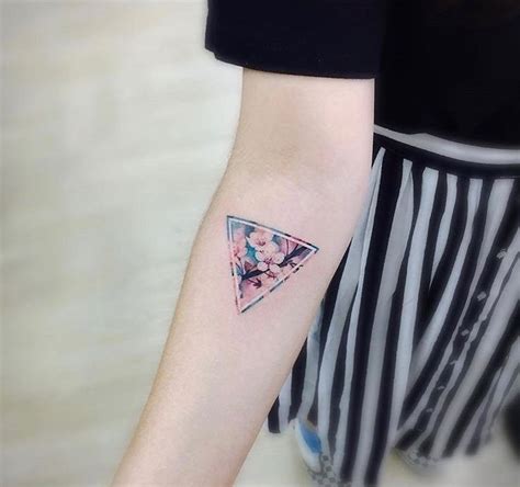 Pin By Joshua Clough On Ink Triangle Tattoo Trendy Tattoos Tattoos