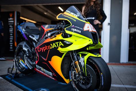 Yamaha Rnf Presentata A Valencia La Nuova Livrea Cryptodata