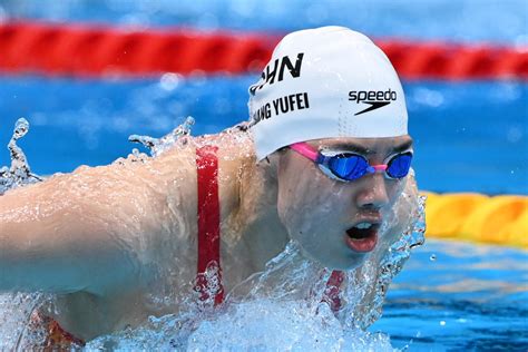 Olympia Schwimmerin Zhang Yufei Holt Zwei Goldmedaillen In Einer Stunde