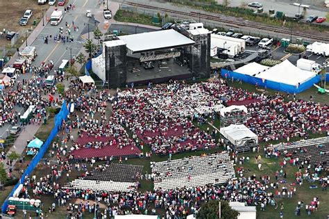 Concerts Bangor Maine Waterfront Berti Chandal