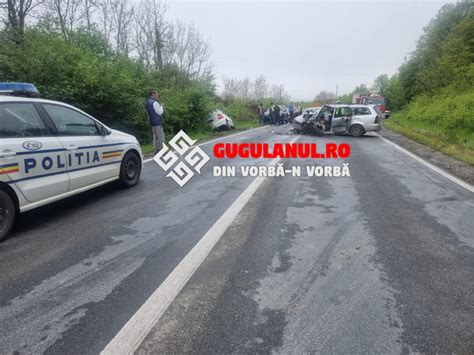 Accident cu 3 victime după un impact frontal între două mașini