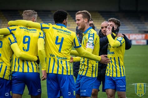 Debutant Roy Kuijpers Schiet Rkc Waalwijk In Laatste Minuut Naar