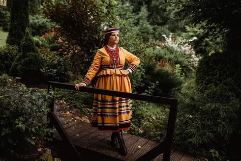 Strój krzczonowski mężatki Folk costume Traditional outfits Costumes