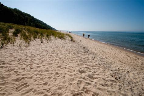 The Best Beach Towns In Michigan Great Lakes Explorer