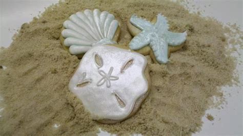 Leslie S Cool Cakes From Stan S Northfield Bakery Sea Shell Cookies And Sand Dollar Cookies