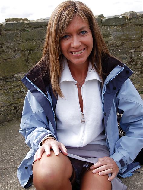 Upskirt Squatting Porn Pictures XXX Photos Sex Images PICTOA