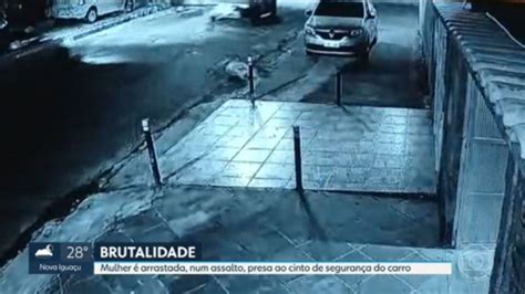 V Deo Mulher Arrastada Num Assalto Presa Ao Cinto De Seguran A Do