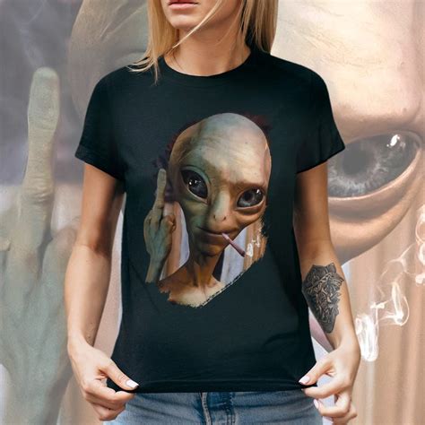 Camiseta Unissex Fuck Off Alien Filme Preta Camisa Geek CD