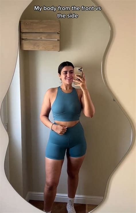 7 Hot Sexy Rosie Breen Bikini Pics