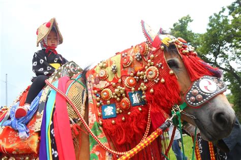 岩手のチャグチャグ馬コが4年ぶりに通常開催！ 華やかな絢爛さに観客たちは感動 ニュースストライカー9