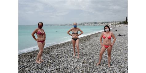 En Images Coronavirus La Plage Ou La Montagne Le Premier Week