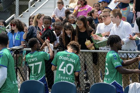 Hartford Athletic hosts 'STEM day' for local students