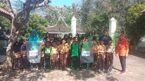 World Clean Up Day 2022 SD Negeri 03 Jatisuko YouTube