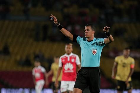 Caracas X Atl Tico Conmebol Define Arbitragem Para A Estreia Do Galo