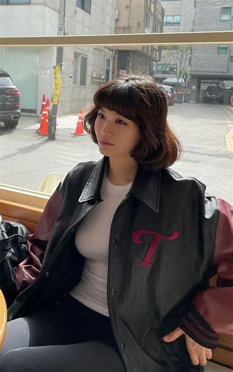 이희은 LEE HEE EUN It s too HOT 2019 2024