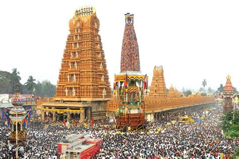 Santhana Venugopala Swamy temple Hemmaragala - Glorious Karnataka ...