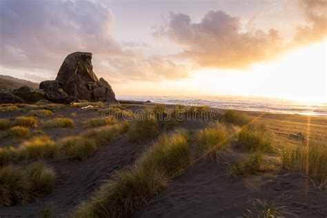 Sunset In Gold Beach Oregon Stock Image Image Of Gold Relaxing