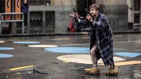 Photo De Daniel Radcliffe Guns Akimbo Photo Daniel Radcliffe Allociné