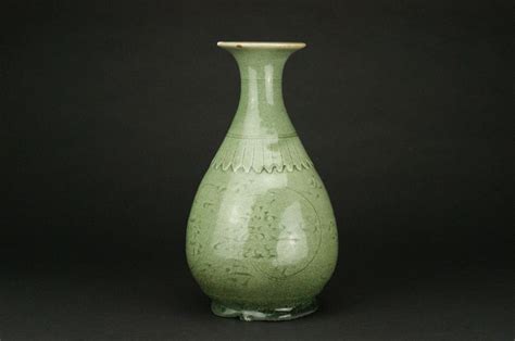 Vase Yuhuchunping Longquan Porcelain Incised Catawiki