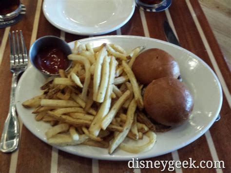 Filet Mignon Sliders At The Boathouse The Geeks Blog