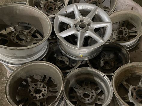 Купимо брухт алюмінія,міді,латуні,срібло,олово, каталізатори. - Прием ...