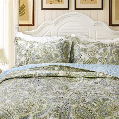 Green Paisley Comforter