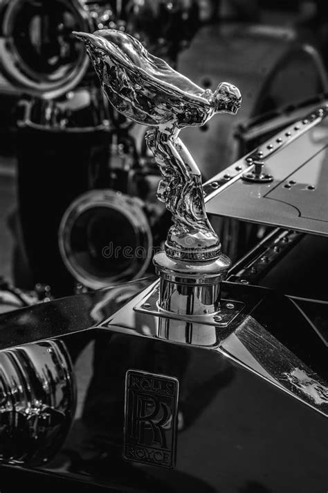 The Spirit Of Ecstasy Rolls Royce The Most Iconic Hood Ornaments Of All Time Vintage Car