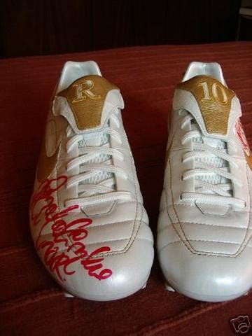 Ronaldinho R10 boots NIKE Air Legend FG White/ Metallic | #19411205