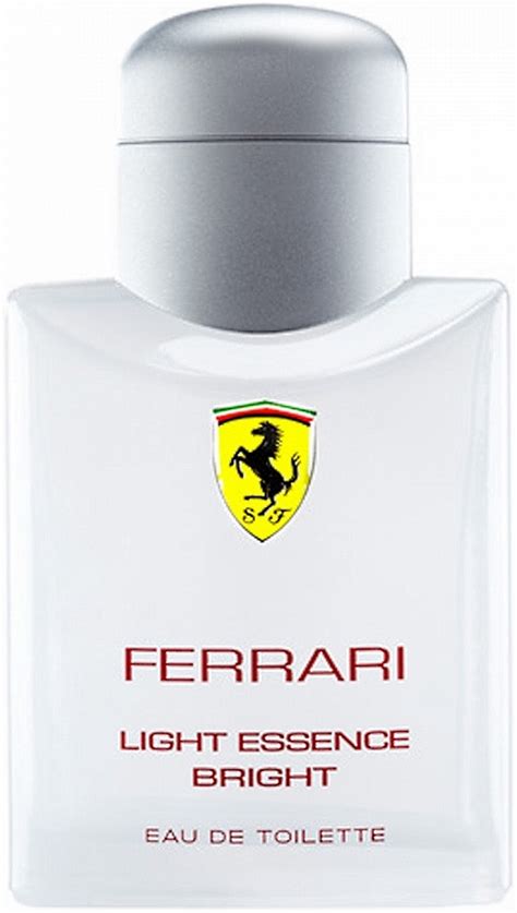 Ferrari Light Essence Bright Феррари Светлая Яркая Эссенция купить духи
