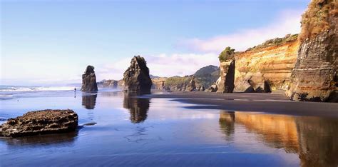 Three Sisters and Elephant Rock Discover Mōkau