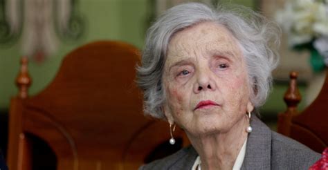 Jos Luis Ter N Lvarez Elena Poniatowska Proveedora De Placer Literario