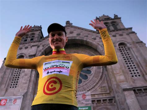 Colin Stüssi vence a Volta a Portugal 2023 Txomin Juaristi ganha o