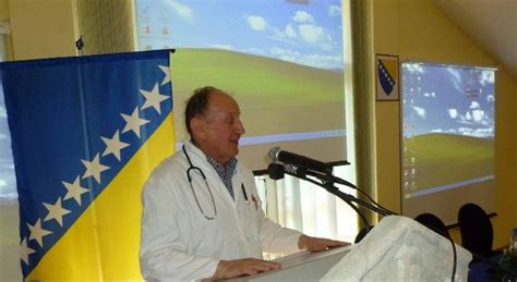 Na današnji dan prije pet godina napustio nas je prof dr Ekrem Ajanović