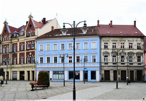 Zachodnia pierzeja Rynku pl Rynek Leśna zdjęcia