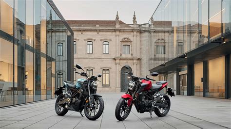 Honda CB125R Naked Allrounder Naked Bike für Straße