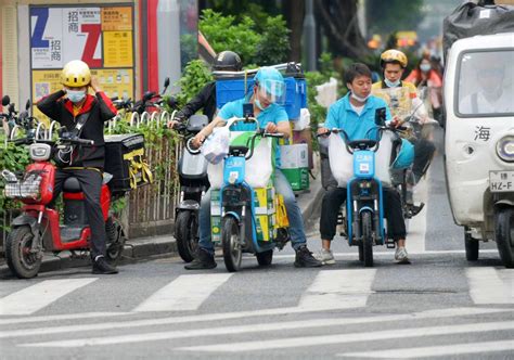 如何让外卖小哥“慢”下来？今年来广州查处外卖电动车交通违法13万宗