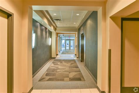 37 Richard Way Sw Calgary Ab T3e 7m8 Loopnet