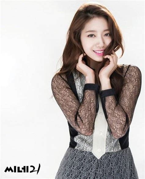 Park Shin Hye Puts Her Elegant Beauty On Display For Cine21 Park Shin Hye Korean Actresses