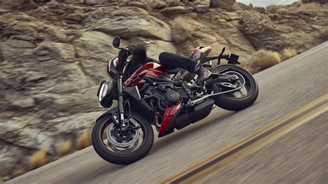 India Bound 2023 Triumph Street Triple 765 R And Rs Revealed Bikewale