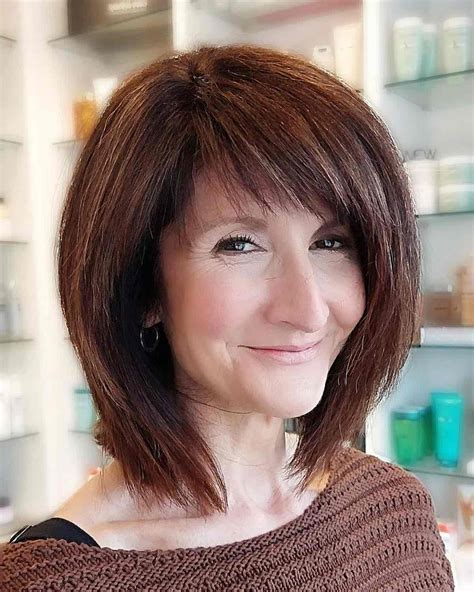 28 Modern Layered Bob Haircuts For Women Over 50 To Take Years Off Artofit