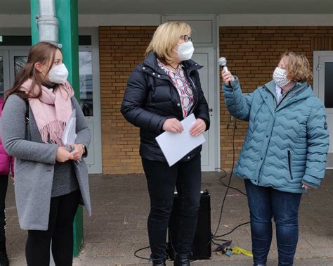 Spenden Bergabe Fritz Schubert Schule Maintal