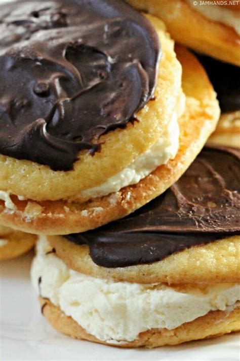 Boston Cream Whoopie Pies Whoopie Pies Boston Cream Boston Cream Cake