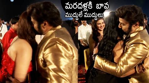 Balakrishna Kissed Chandrika Ravi Honey Rose At Veera Simha Reddy Pre