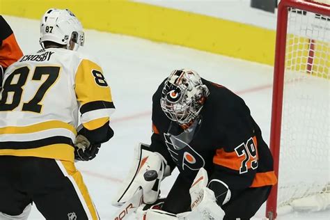 Carter Hart stands tall as Flyers beat Penguins again