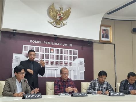 Pascapemilu Kpu Sebut Petugas Kpps Meninggal Dunia Ebc Media